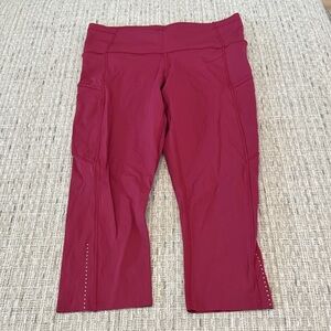 Deep pink Wunder Under lululemon Cropped Leggings
